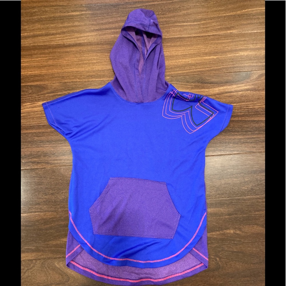 NWOT Girls Under Armour T-Shirt Hoodie - Purple - Size Medium